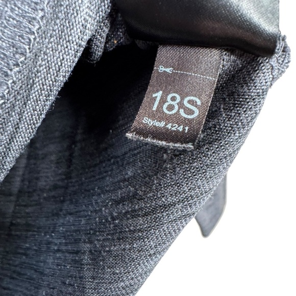 Kuhl Womens XS Vara Hoody Hoodie Lightweight Pullover Gray 4241 Polyester EUC - Picture 5 of 8